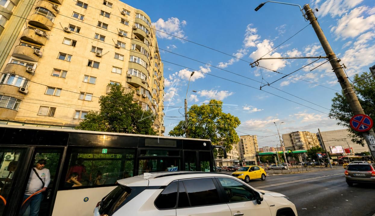 Garsoniera superba cu vedere la apus, bloc 2000, spatii renovate – fotografia 35 din 35