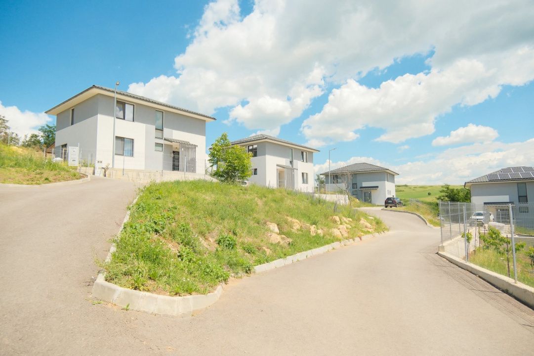 Casa individuala P+1 Sat Pata teren generos Finisata complet 0% comision – fotografia 4 din 50