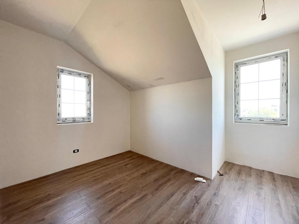 Duplex 4 camere pozitie excelenta - Mosnita Veche – fotografia 8 din 13