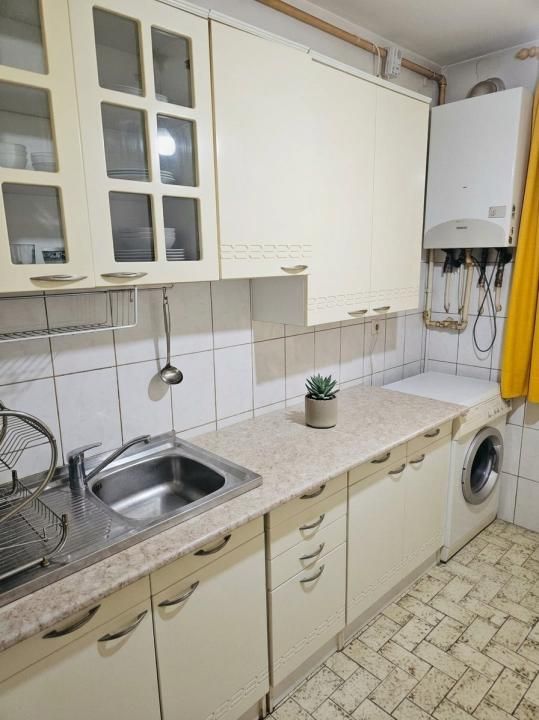 3 Camere | Craiovei – Zonă Centrală | Etaj 1 – fotografia 2 din 8