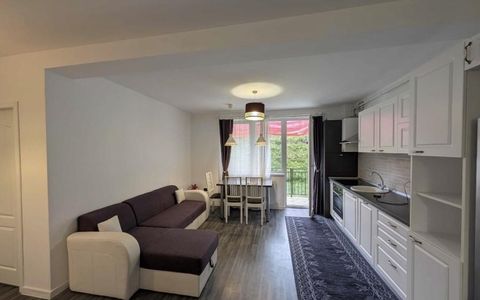 Apartament cu 3 camere , gradina,parcare inclusa,zona Eroilor