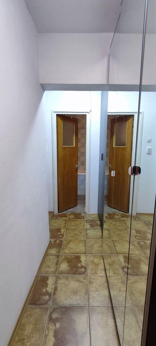 Apartament 3 camere | 68 mp | Etaj 9/10 | Vedere deschisă | Zona Tineretului – fotografia 10 din 12