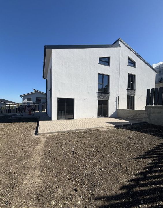 Casă duplex P+E, 4 camere, 120mp-Dezmir – fotografia 2 din 8