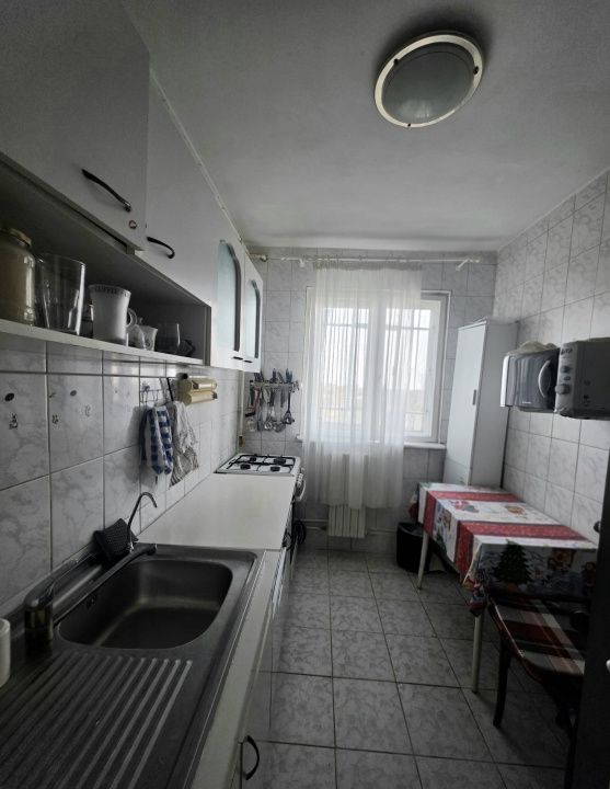 Apartament 5 camere situat in Zona Tomis Nord- Str. Cismelei – fotografia 3 din 12