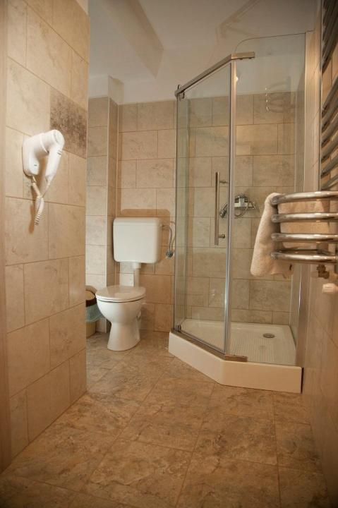 Hotel de vanzare | Popesti-Leordeni | Afacere la cheie | 18 camere – fotografia 14 din 21