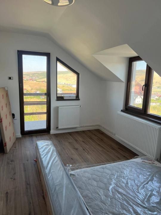 Casă finisată, cu vedere la lac, 537mp teren, Câmpenești – fotografia 5 din 7