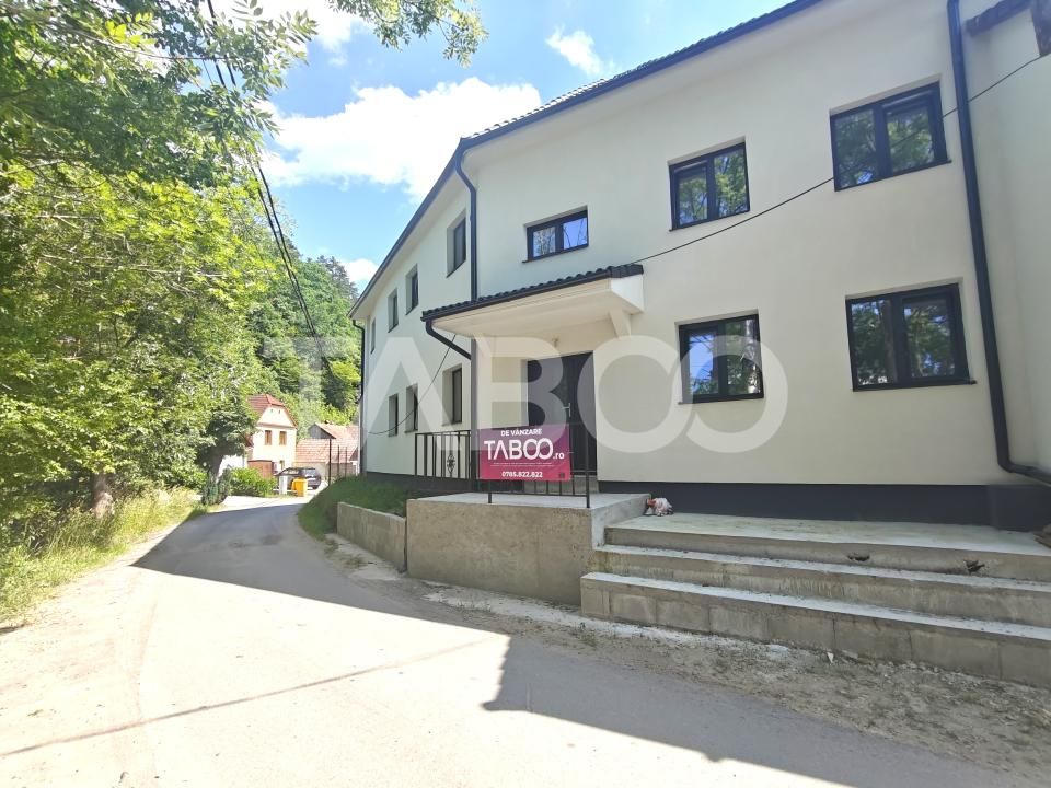 Casa spatioasa - aer curat si priveliste spre munti - teren 1203 mp – fotografia 1 din 29
