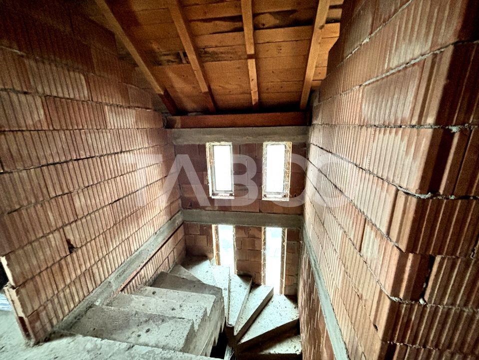 Casa de vanzare individuala 500 mp teren in Sura Mare Sibiu – fotografia 3 din 6