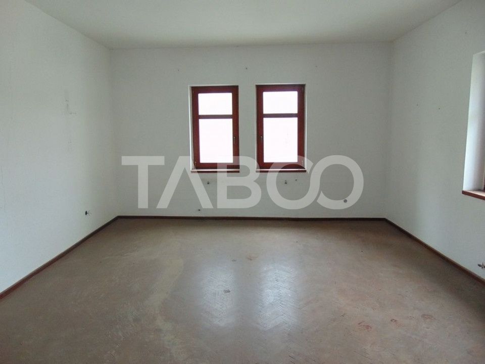 Pensiune cu 19 camere de inchiriat in Sibiu zona Centrala – fotografia 1 din 27