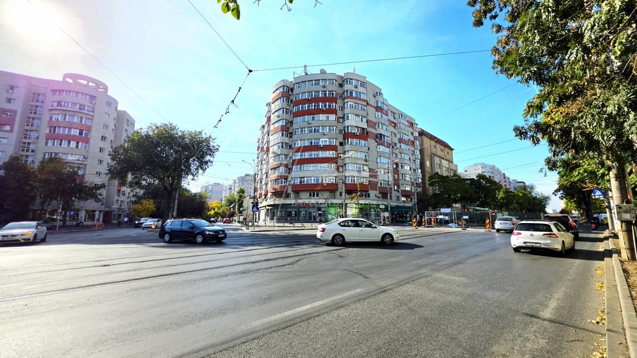 Ion Mihalache 38. 3 camere decomandat. La doi pasi de piata Victoriei – fotografia 56 din 56
