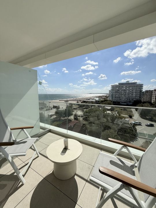 Apartament cu 2 camere de inchiriat cu vedere la mare- Axxis – fotografia 8 din 9