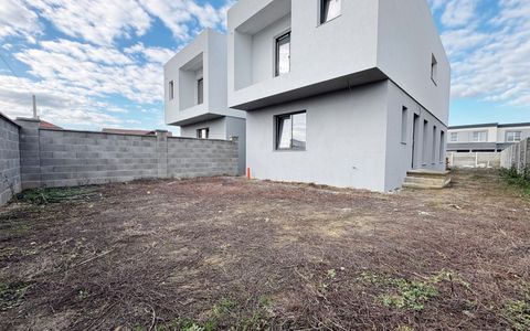Duplex despartit prin camera tehnica, 121mp utili si 350mp teren - Urseni