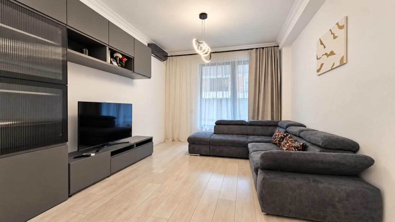 111 sqm - 3 Rooms Apartment + 3 Terrace | Via Pipera - Porsche Nord | Designer – fotografia 2 din 13