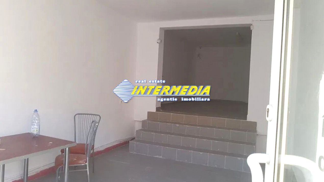 Spatiu de inchiriat cu vad foarte bun zona Ampoi 3 – fotografia 2 din 5
