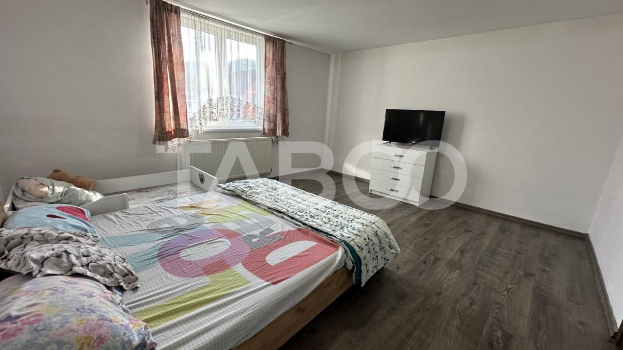 Casa individuala 4 camere cu intrare de la 2 strazi Poplaca Sibiu – fotografia 15 din 20
