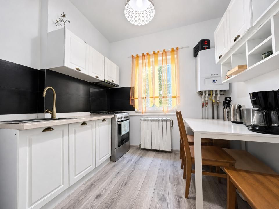 0% Comision | 2 Camere cu farmec 70MP | Renovat 2023, tavane înalte, FARA Risc – fotografia 13 din 22
