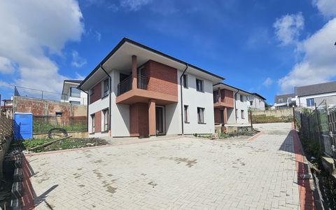 Casa NZEB cu panouri fotovoltaice in Dezmir