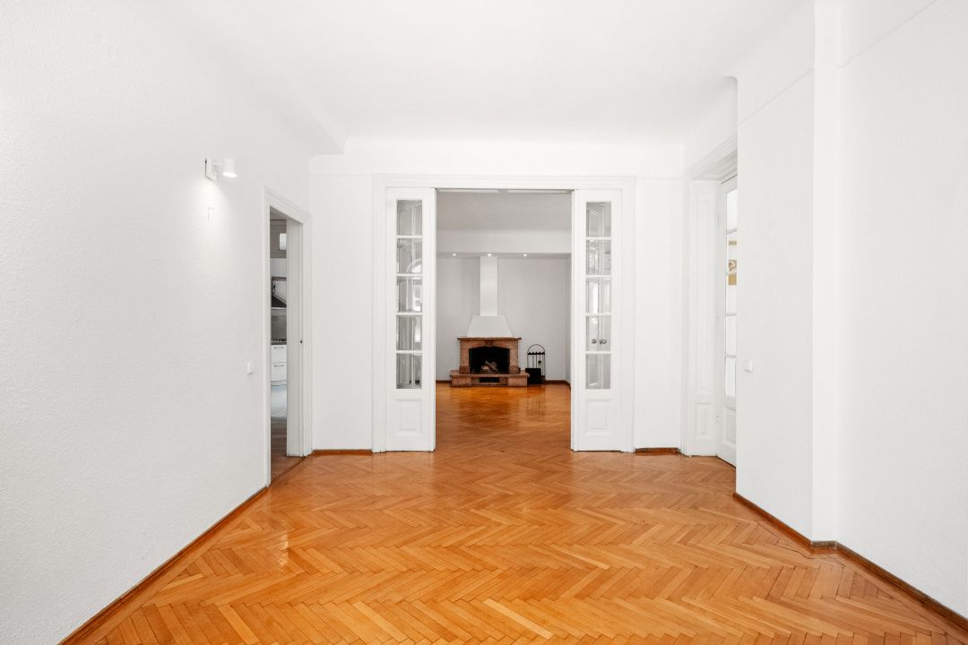 VANZARE VILA 8 CAMERE - AVIATORILOR- PARC KISELEFF-STR. ELIZA ZAMFIRESCU LEONIDA – fotografia 7 din 36
