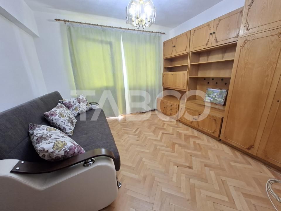 Apartament de inchiriat 2 camere zona Strand etaj 3 bucatarie separata – fotografia 6 din 18