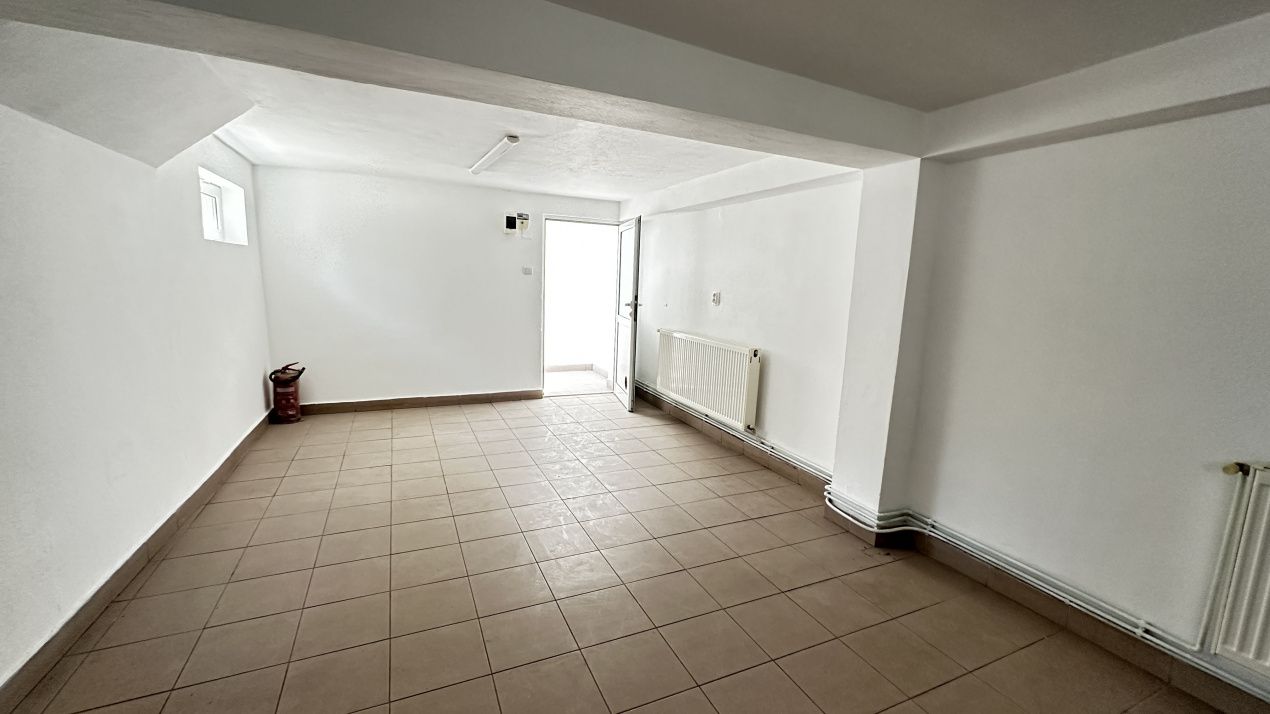 Inchiriere Spatiu Comercial 105 mp la Bulevard cu vad si parcare – fotografia 14 din 20