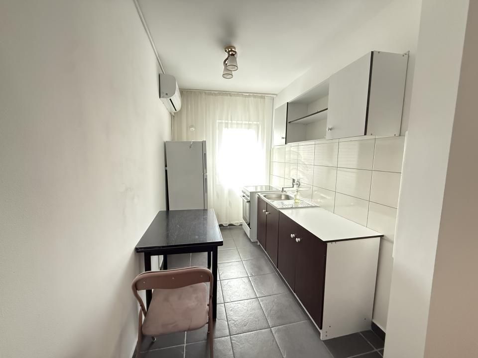 Apartament spatios, o camera, 31 mp utili + balcon - Buziasului – fotografia 3 din 6