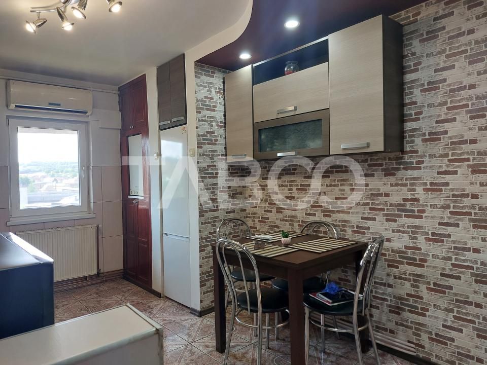 Apartament spatios 49 mp 2 camere decomandate 2 balcone Cisnadie – fotografia 3 din 15