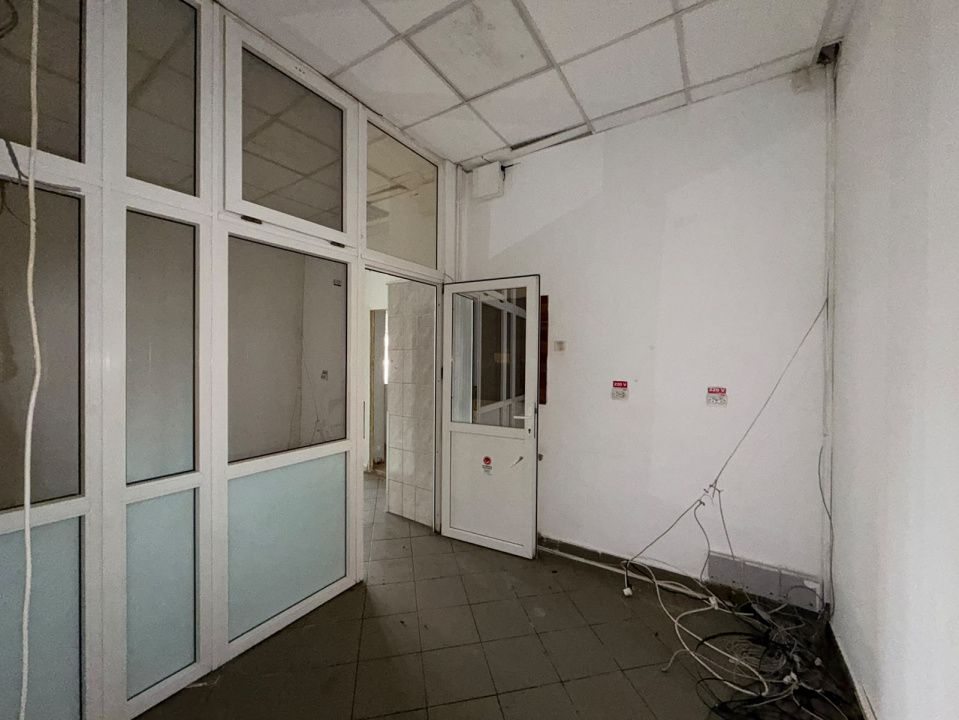 Spațiu comercial stradal 233 mp | Vitrină 15 ml | Șoseaua Vergului | Investiție – fotografia 4 din 14