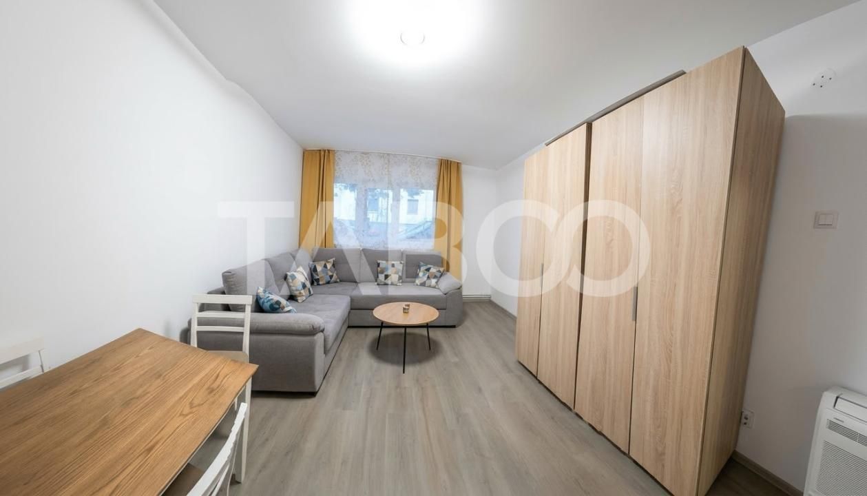 Apartament cu 2 camere de vanzare in bloc izolat cu boxa in Gruia – fotografia 1 din 7