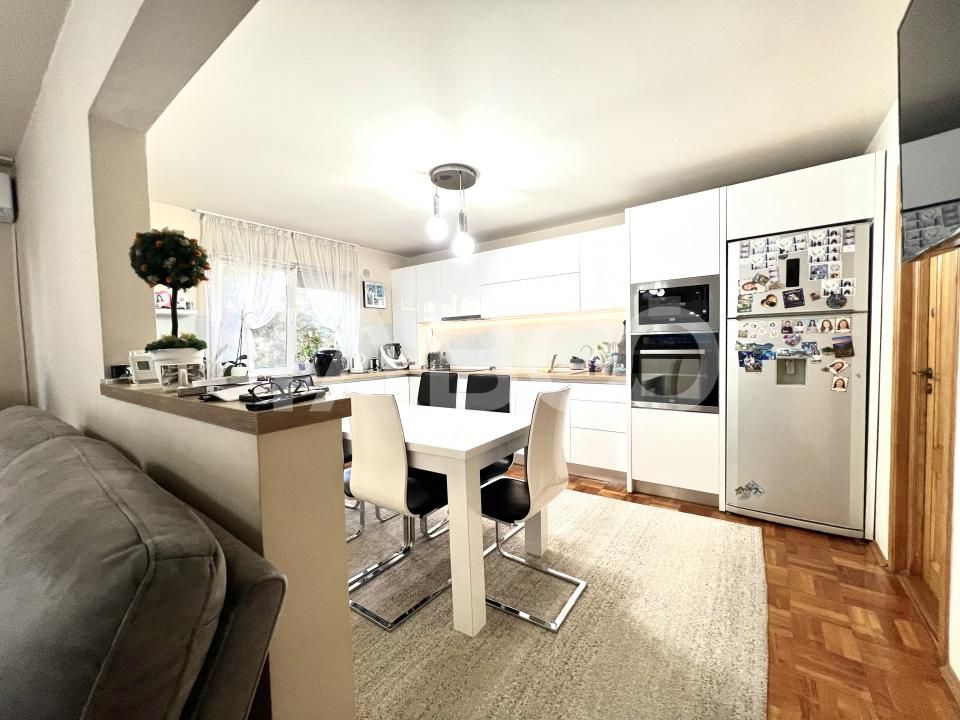 Apartament cu 3 camere in Marasti 100 mp 2 bai bloc izolat zona Farmec – fotografia 7 din 11