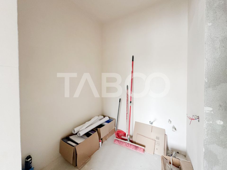 Apartament cu 3 camere semifinisat bloc nou de vanzare in Centru – fotografia 4 din 7