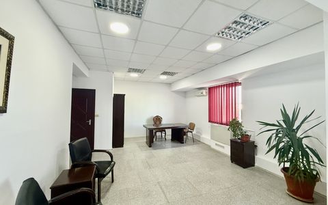 Spatiu birouri zona Tomis Mall mobilat , cu toate utilitatile incluse