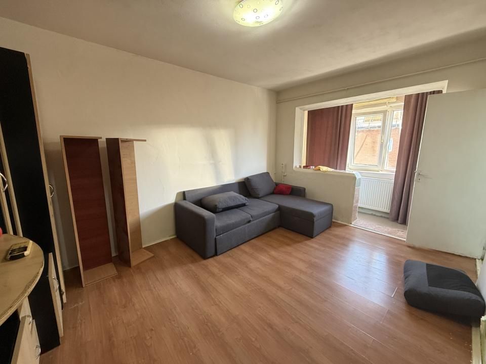 Apartament cu o camera, 26 mp utili - Complexul Studentesc – fotografia 1 din 5