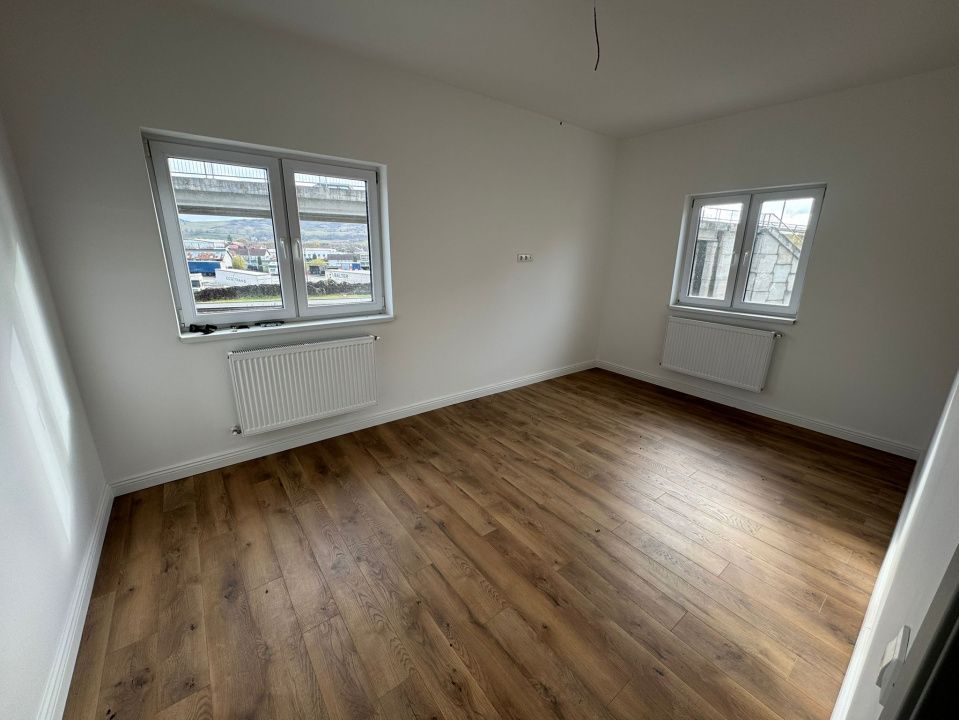 🏡 Apartament 3 camere, complex nou, P+2, 74 MP – fotografia 3 din 9