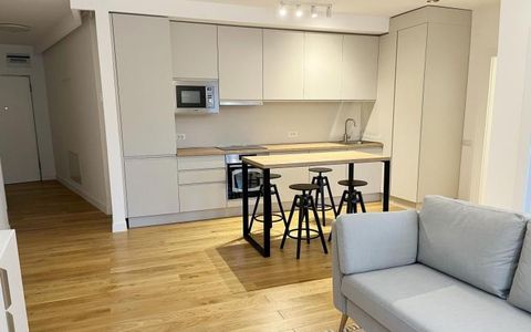 2 Camere de inchiriat | Unirii | Metrou | Centrala | Parcare Subterana