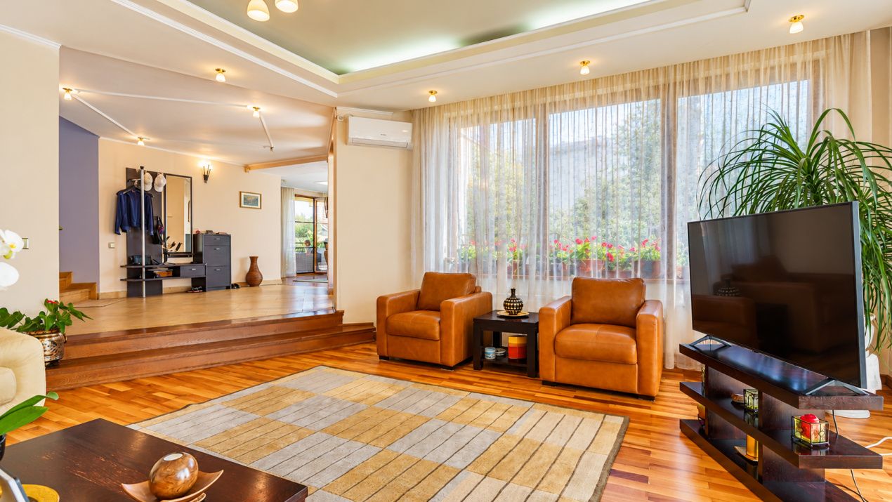 Casă deosebită cu 6 camere de vânzare în zona Andrei Muresanu – fotografia 6 din 15