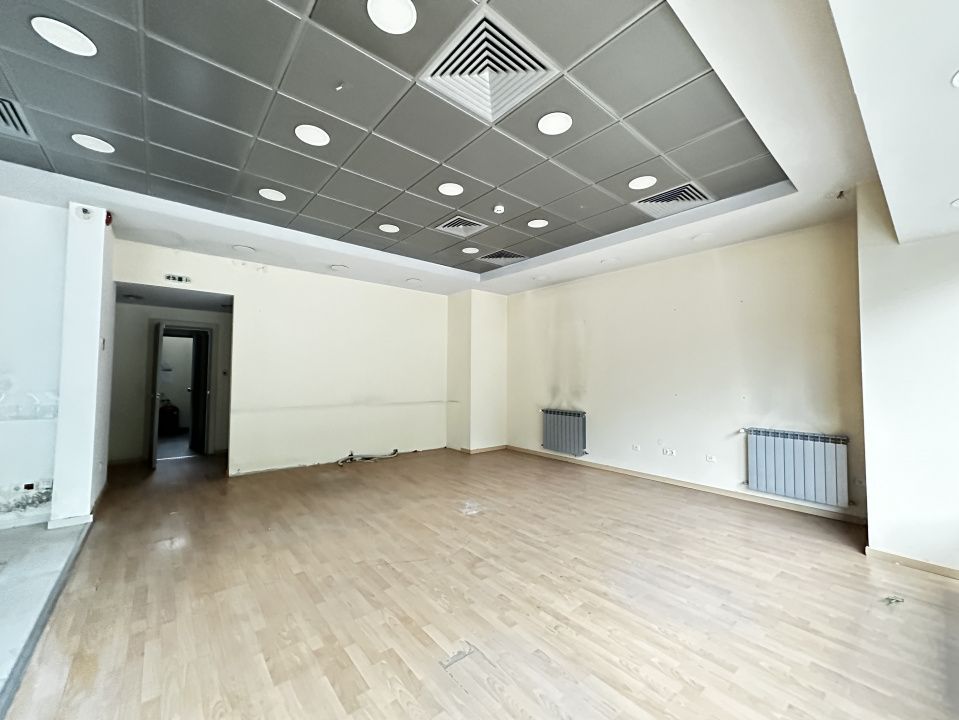 INCHIRIERE Spațiu comercial 173 mp. Vitrina Mare la Bulevard CETATE Alba Iulia – fotografia 24 din 34