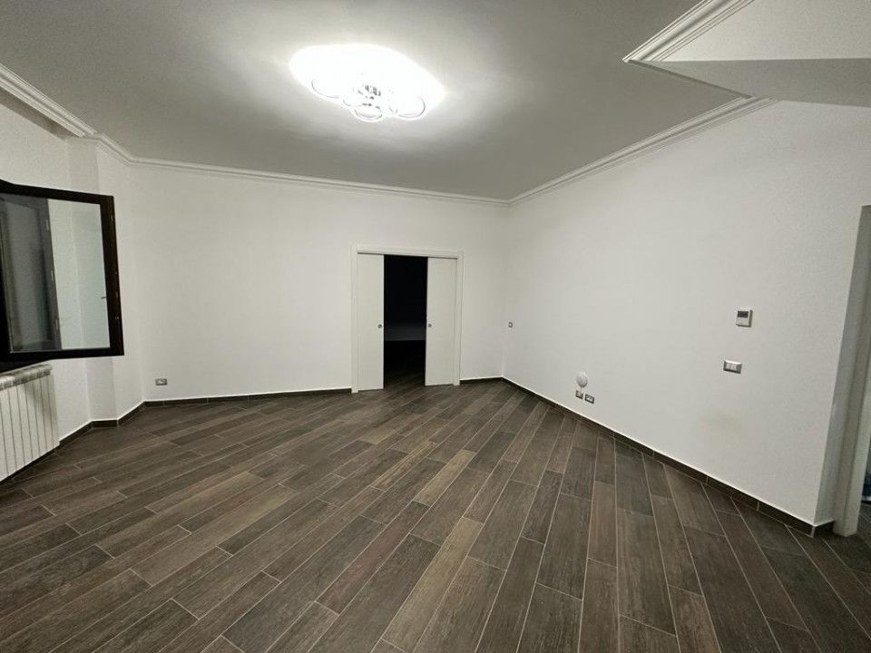 Casă Faleza Nord de Vânzare | Complex Privat Reyna | Renovată – fotografia 10 din 43