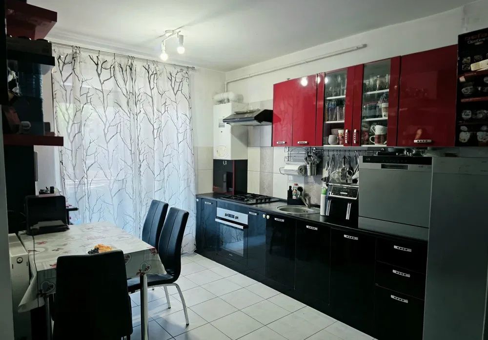 Apartament cu 3 camere și parcare inclusă în preț – Complex Tineretului – fotografia 4 din 11