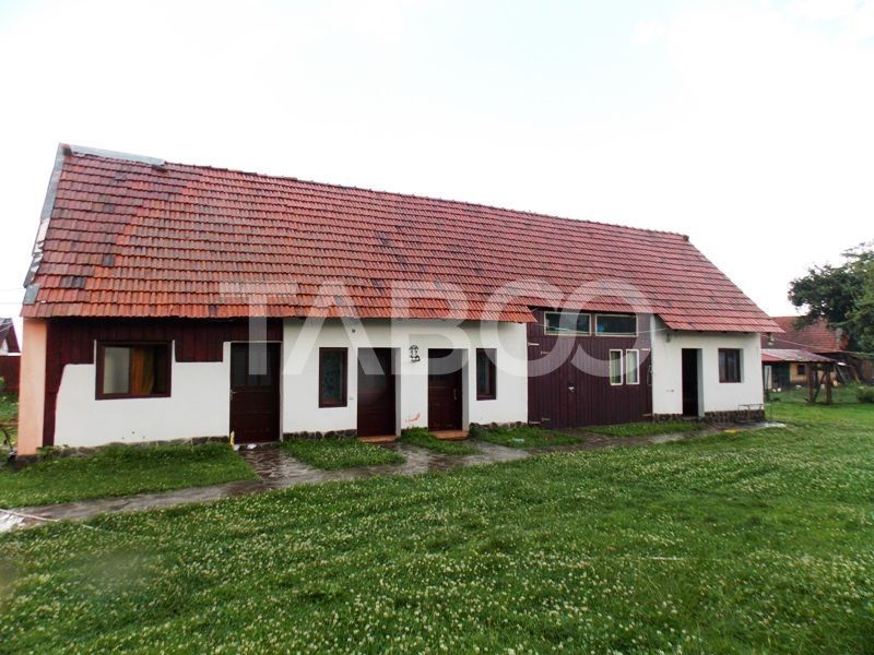 Pensiune de vanzare 13 camere si teren 3000 mp la cheie Comision 0% – fotografia 15 din 53