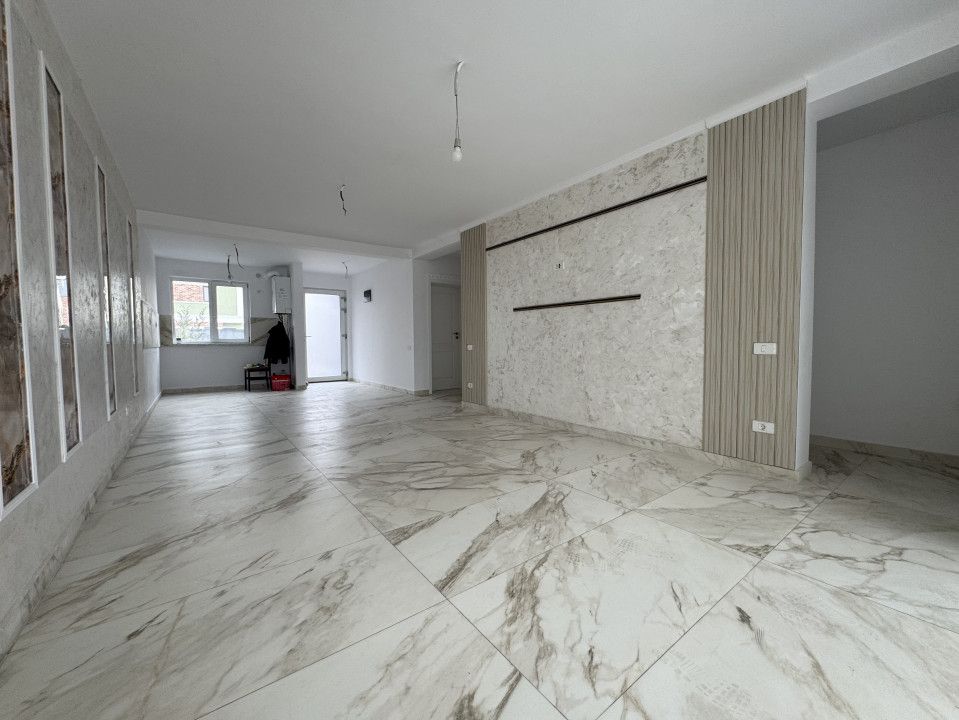 Duplex 3 camere, 90mp utili, 350mp teren, situat in Mosnita Veche – fotografia 2 din 16