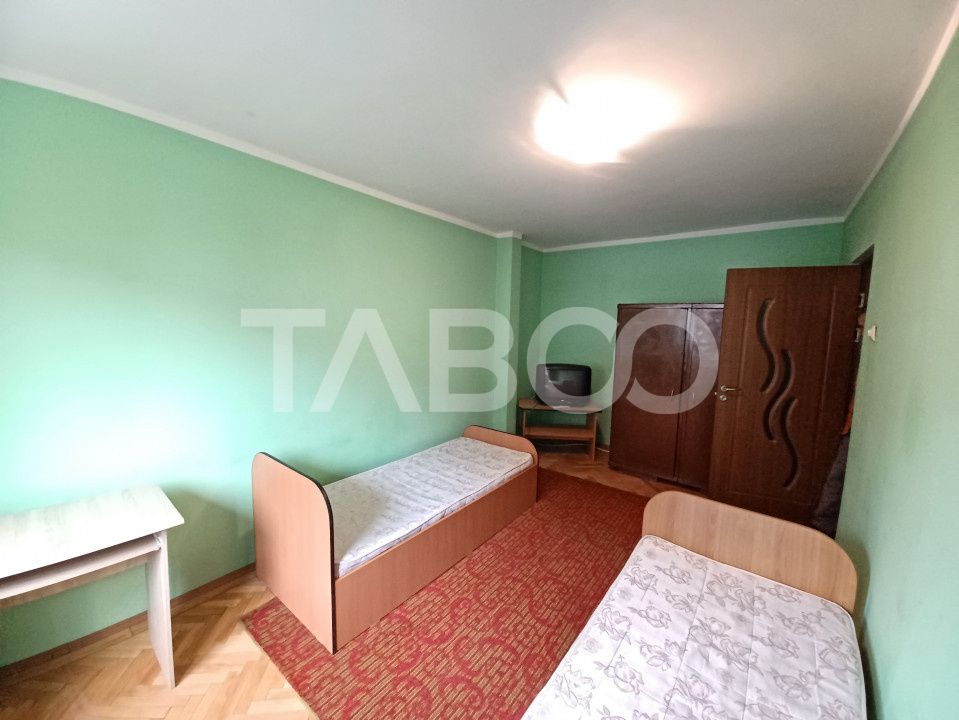 Apartament pentru muncitori 4 camere si 2 balcoane Mihai Viteazul – fotografia 15 din 15