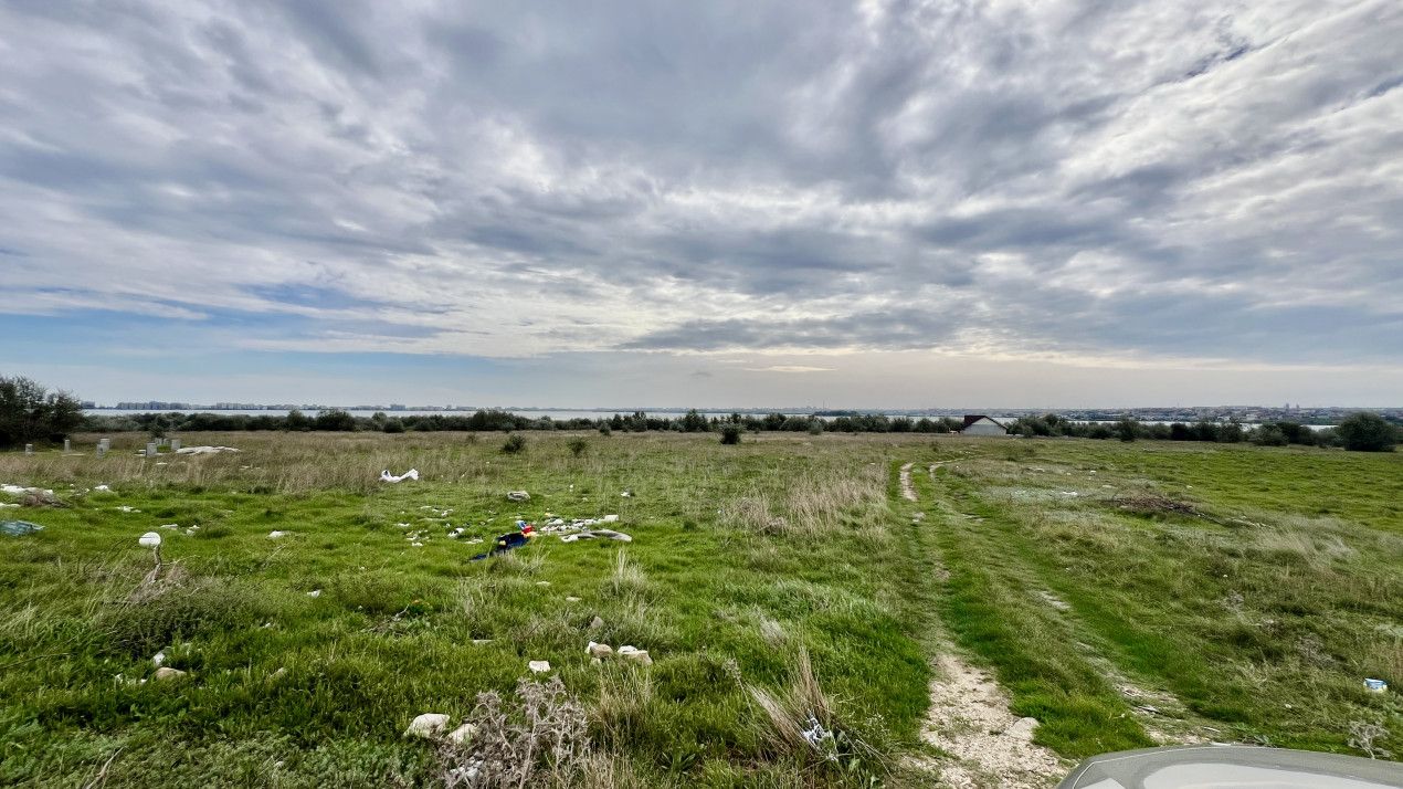 Teren intravilan Lumina, lac si canalul Dunare-Marea Neagra pentru investie – fotografia 2 din 10