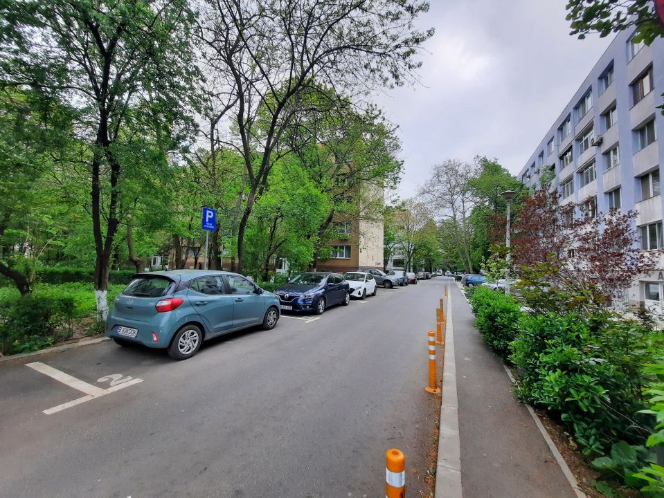 Drumul Taberei, Valea Oltului Brancusi, garsoniera parter, bloc 4 etaje, boxa – fotografia 21 din 28