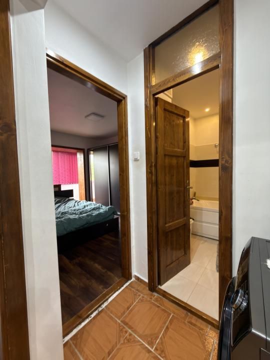 Apartament 3 camere, decomandat, 53 mp - zona Lipovei – fotografia 9 din 14