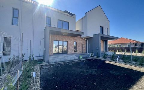 Triplex modern, 3 camere, 80 mp utili, 216 mp teren - Zona Sacalaz