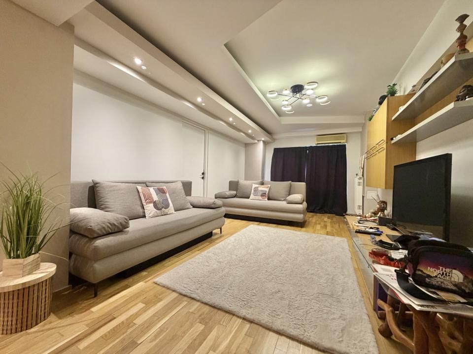 Apartament 3 camere, renovat, lift, 2 bai, zona Modern – fotografia 1 din 14