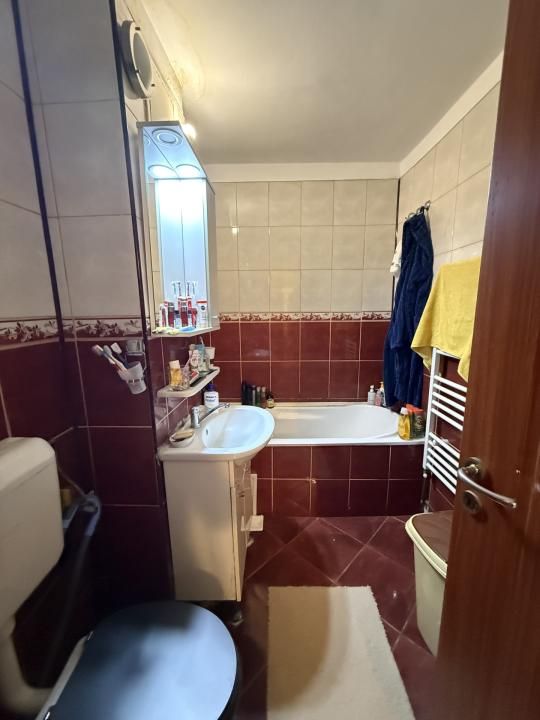 Apartament cu 3 camere, decomandat, parter - Baba Dochia – fotografia 5 din 7