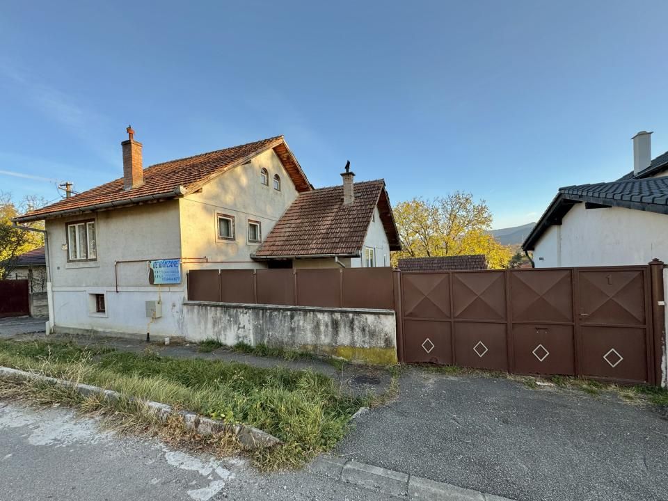Casă de vânzare în Cisnădie, 6 camere, 161 mp utili, teren 1000 mp – fotografia 2 din 19