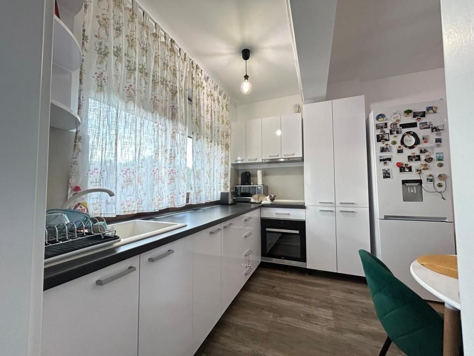 Apartament 3 camere, mobilat și utilat complet –loc de parcare intabulat inclus – fotografia 3 din 16