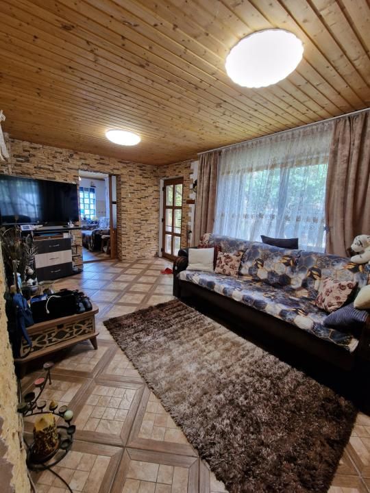 Casă de vânzare în Mircea Vodă + teren 1600 mp – fotografia 2 din 21